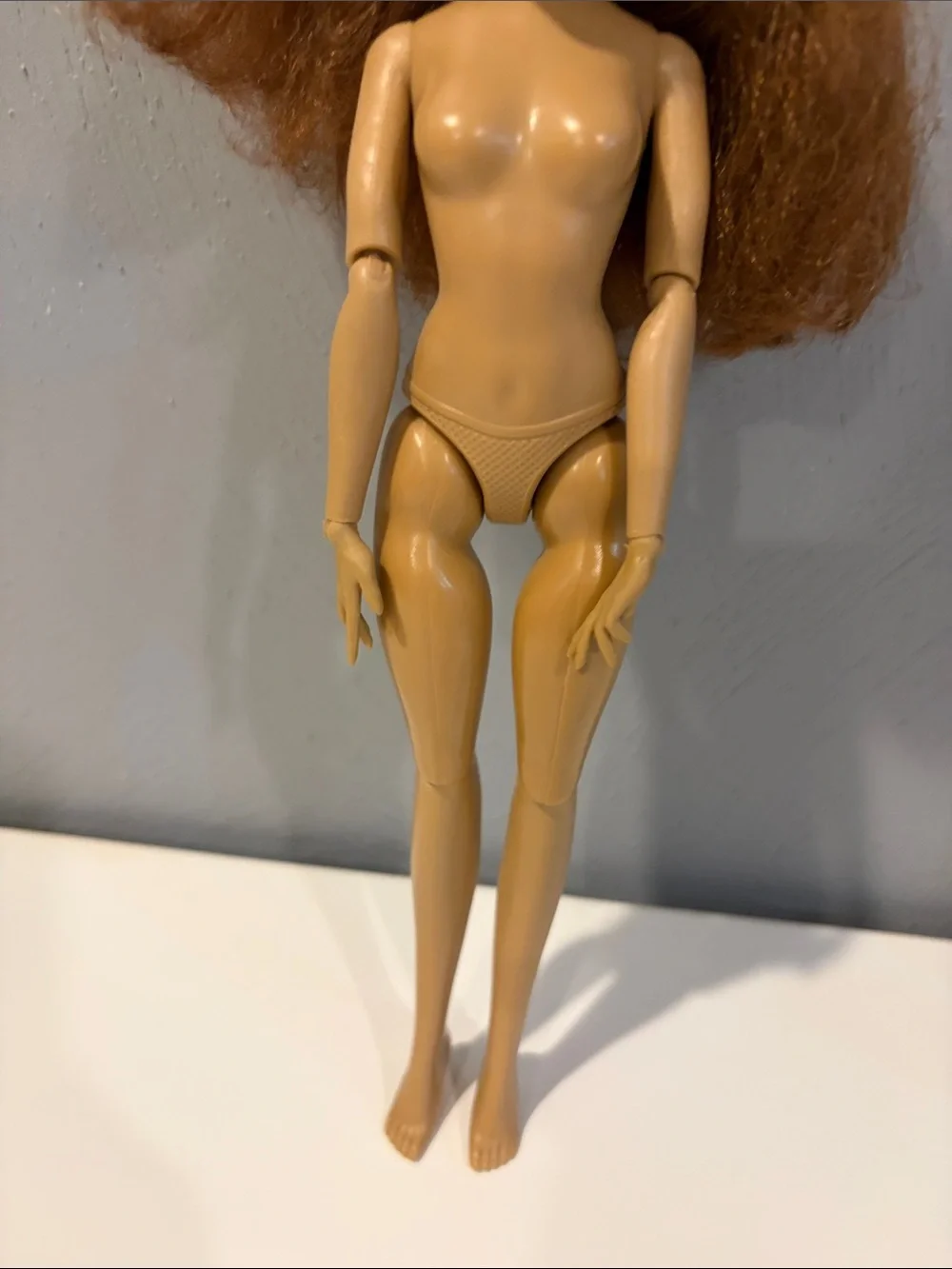 Hasbro Disney Descendants Audrey Auradon Poseable Doll with Brown Hair nude